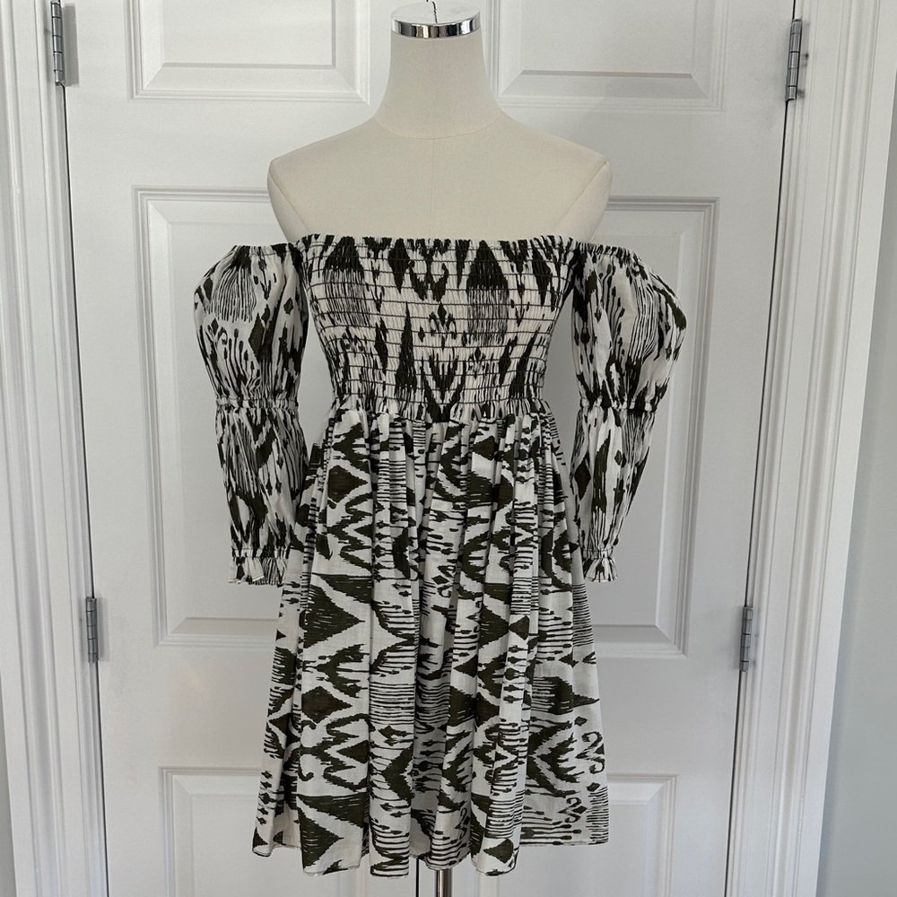 NWOT MISA Zadie Smocked Cotton Puff Sleeve Vacation Fit & Flare Mini Dress SizeM